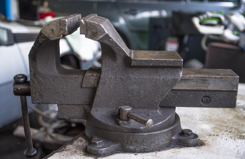 ferronnier-BIOT-min_vise-5314060